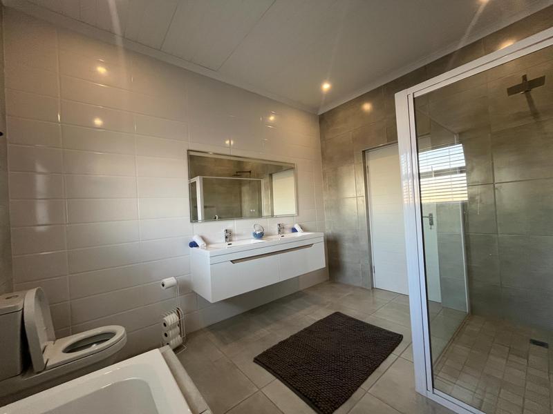 3 Bedroom Property for Sale in Laaiplek Western Cape